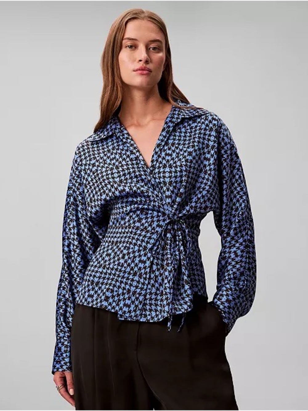 Calvin Klein Blue Houndstooth Tie-Waist Long-Sleeve Top